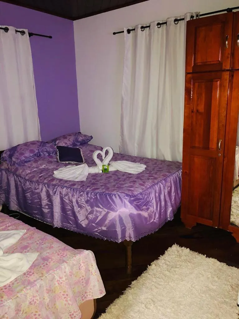 Casa de hóspedes Chale De Ferias Hotel Campos do Jordão